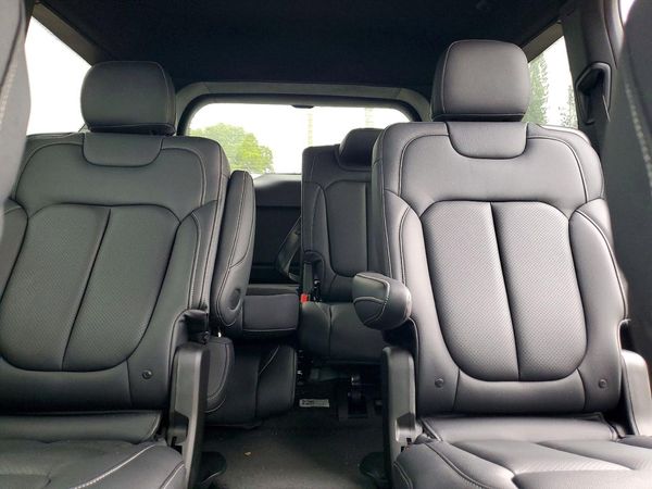 2025 JEEP GRAND CHEROKEE Laredo, Altitude