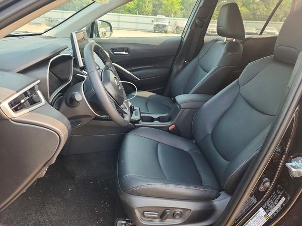 2026 TOYOTA COROLLA CROSS
