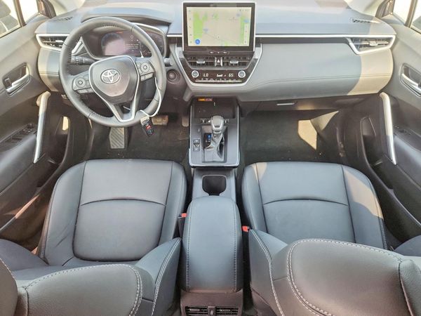 2026 TOYOTA COROLLA CROSS