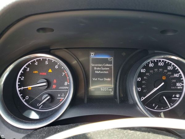 2019 TOYOTA CAMRY