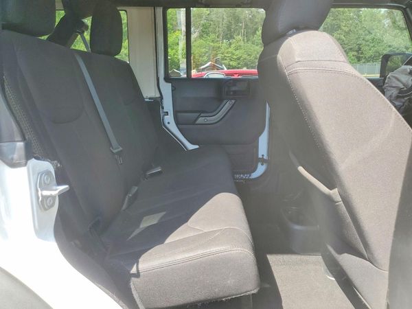 2017 JEEP WRANGLER UNLIMITED SPORT 4X4