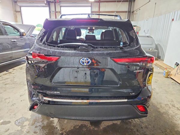 2023 TOYOTA HIGHLANDER LE