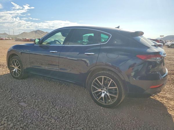 2021 MASERATI LEVANTE Base