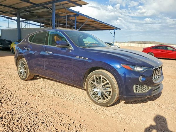 2021 MASERATI LEVANTE Base