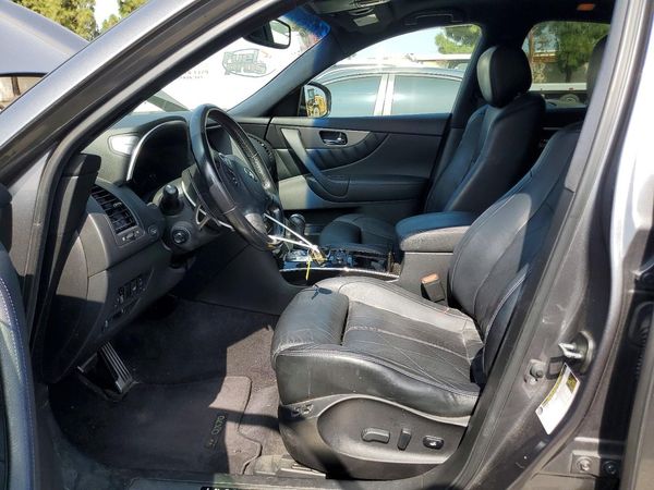 2017 INFINITI QX70