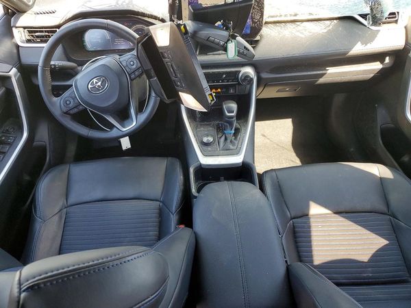 2023 TOYOTA RAV4 XSE