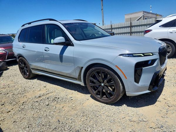 2024 BMW X7