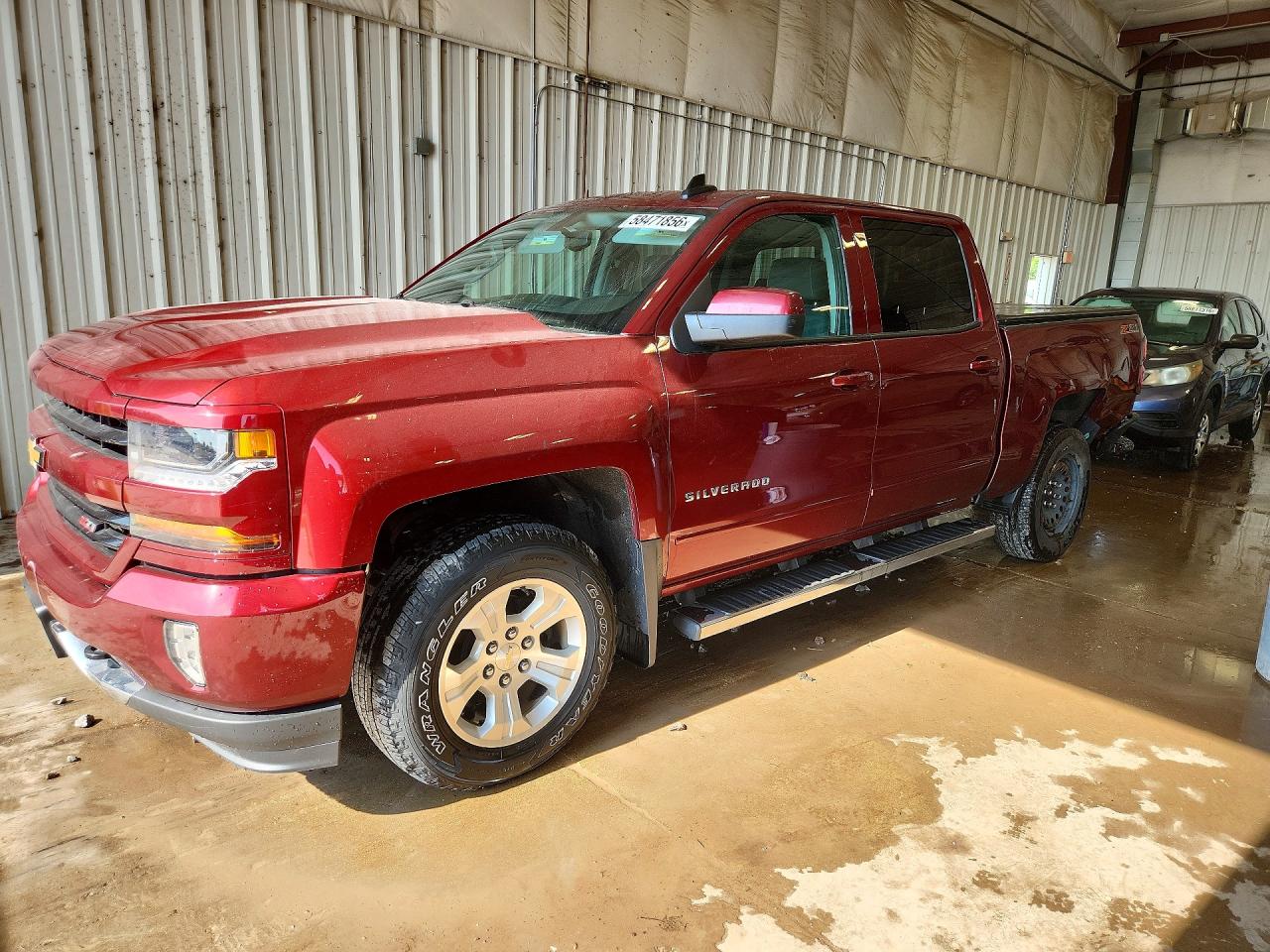 2017 CHEVROLET SILVERADO LT — Front 3/4