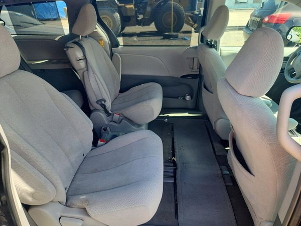 2014 TOYOTA SIENNA