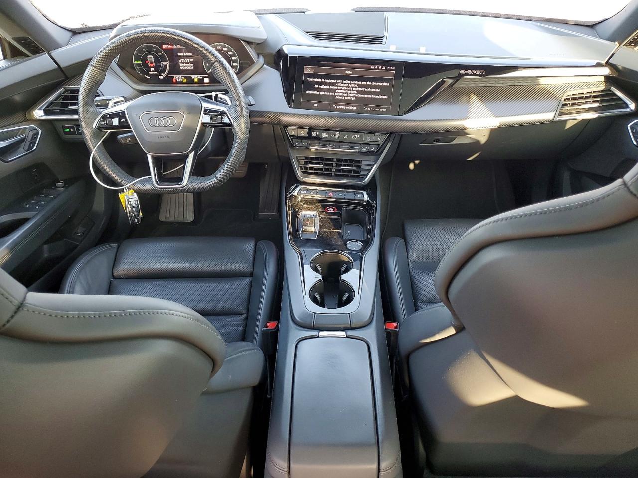 2024 AUDI E-TRON GT quattro Premium Plus