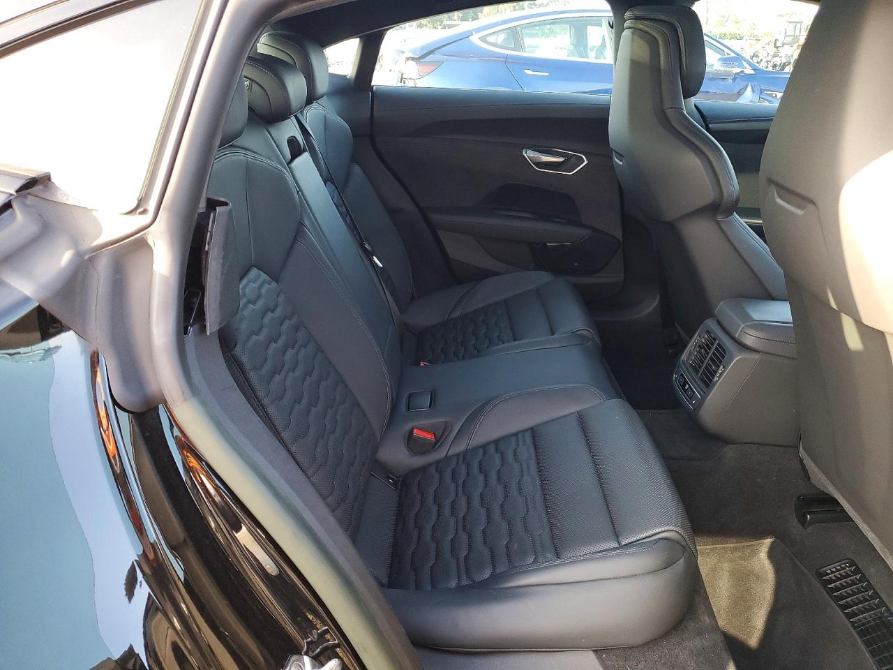 2024 AUDI E-TRON GT quattro Premium Plus