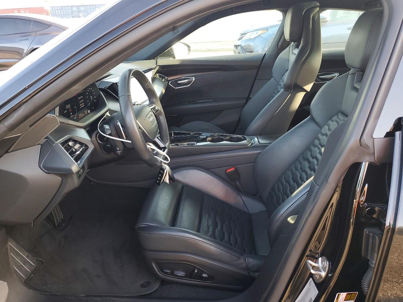 2024 AUDI E-TRON GT quattro Premium Plus
