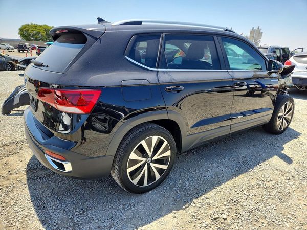 2024 VOLKSWAGEN TAOS SE