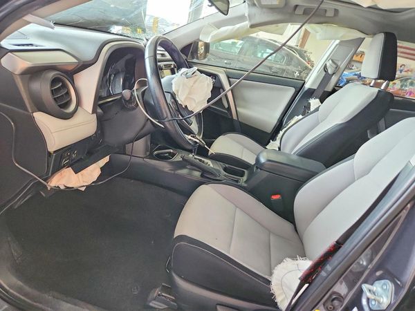 2016 TOYOTA RAV4 XLE (M Grade)
