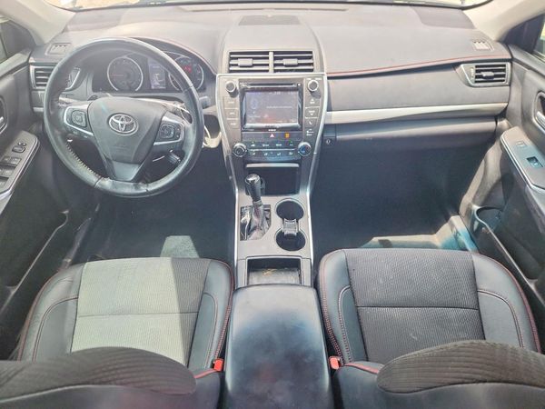 2016 TOYOTA CAMRY