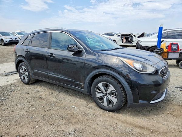 2017 KIA NIRO