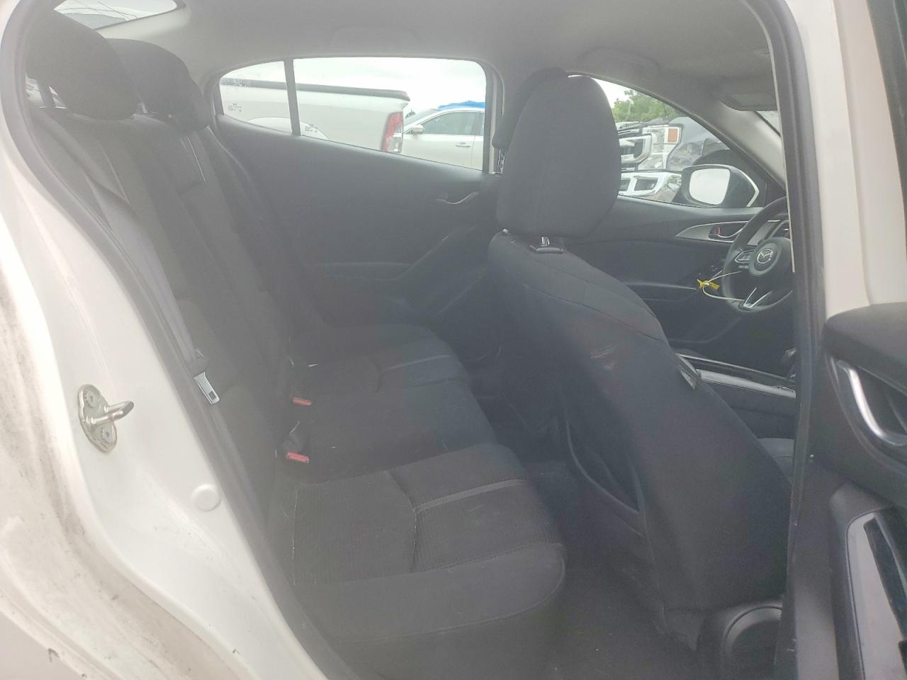 2018 MAZDA 3 Sport