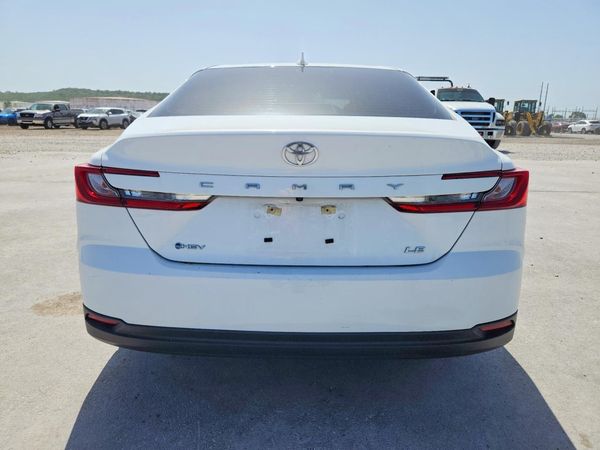 2025 TOYOTA CAMRY