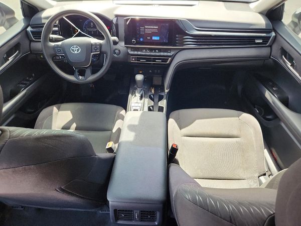 2025 TOYOTA CAMRY