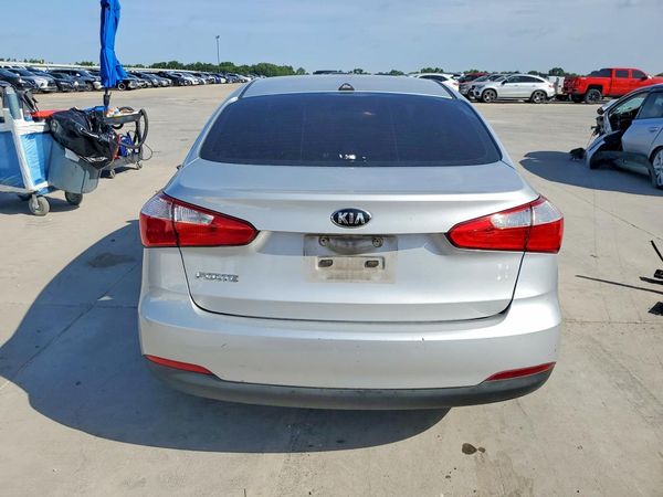 2016 KIA FORTE GL (Middle-Low Grade)