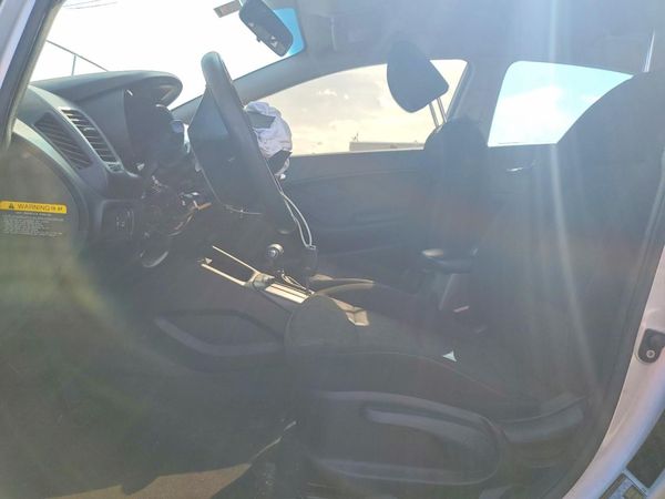 2016 KIA FORTE GL (Middle-Low Grade)