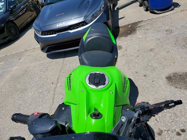 2022 KAWASAKI EX650