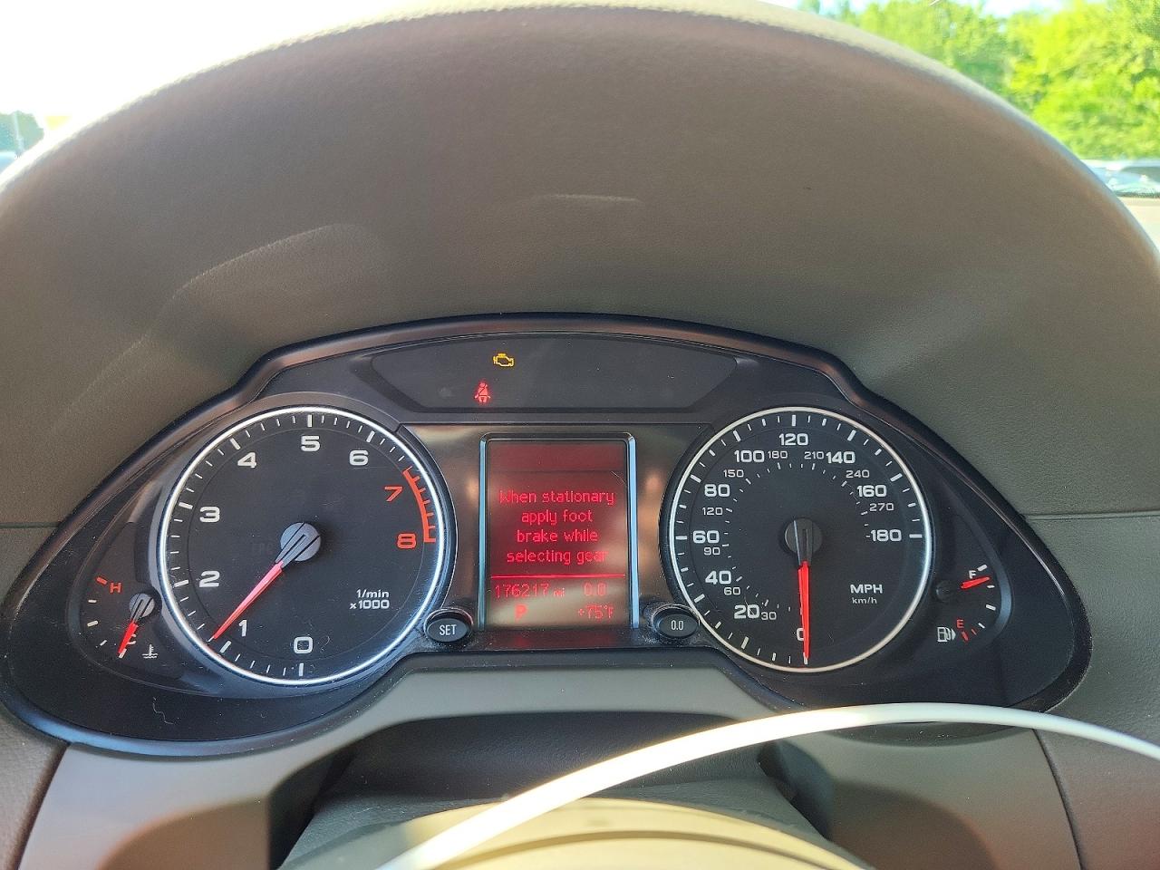 2012 AUDI Q5 Premium Plus