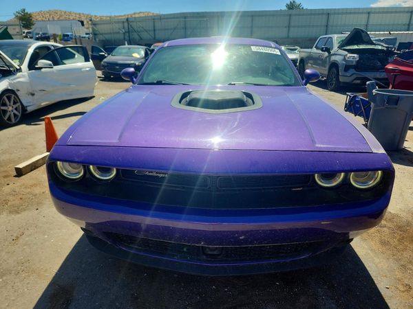 2016 DODGE CHALLENGER SXT Plus
