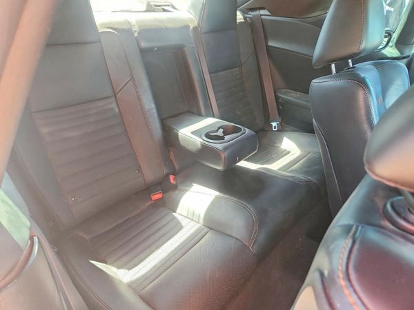 2016 DODGE CHALLENGER SXT Plus