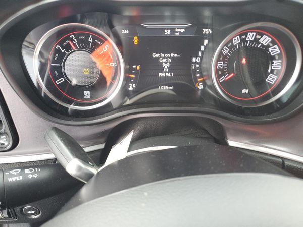 2019 DODGE CHALLENGER SXT