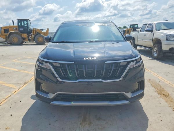 2023 KIA CARNIVAL LX, LX Seat Package