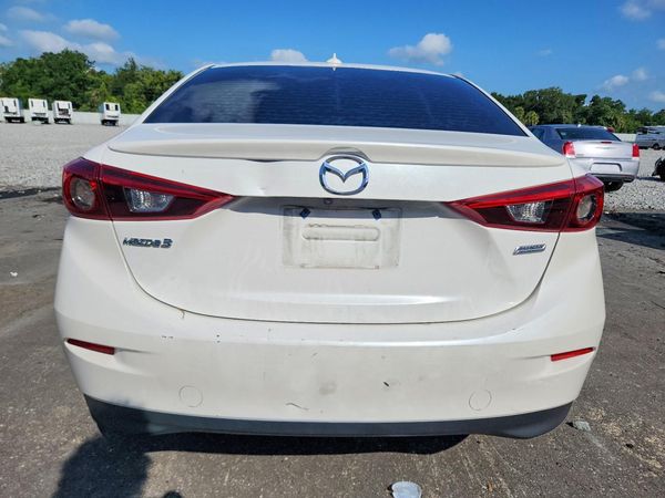 2018 MAZDA 3