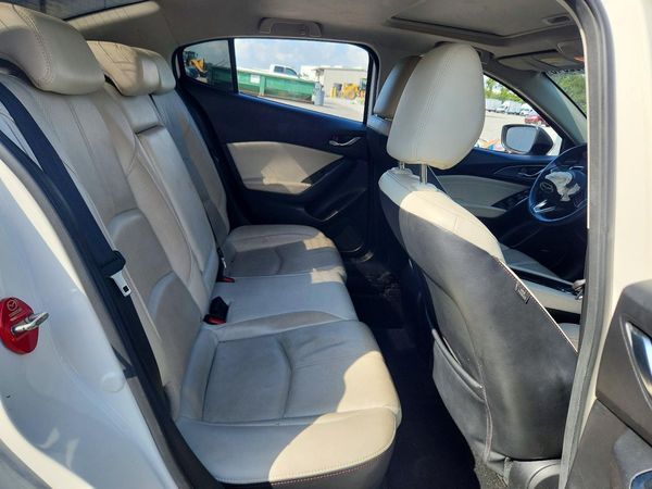 2018 MAZDA 3
