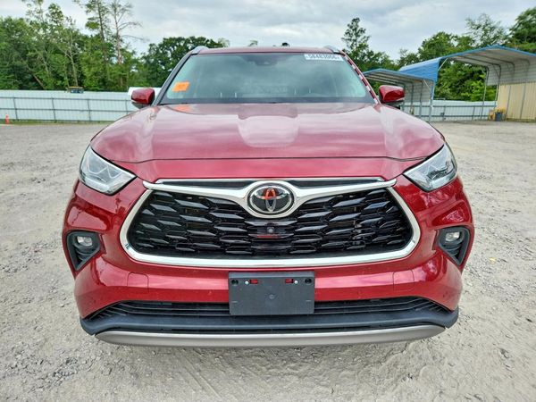 2022 TOYOTA HIGHLANDER Platinum
