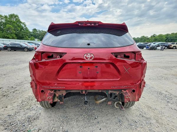 2022 TOYOTA HIGHLANDER Platinum