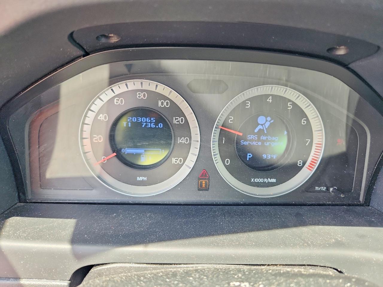 2010 VOLVO XC70