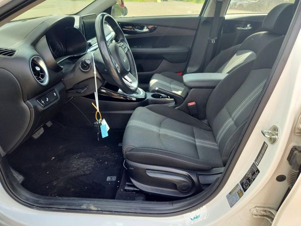 2023 KIA FORTE