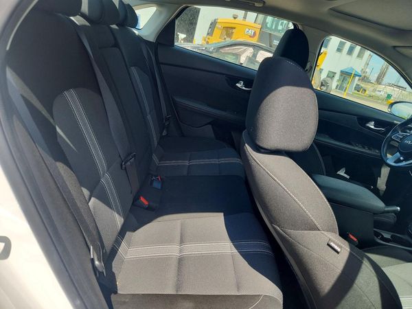 2023 KIA FORTE