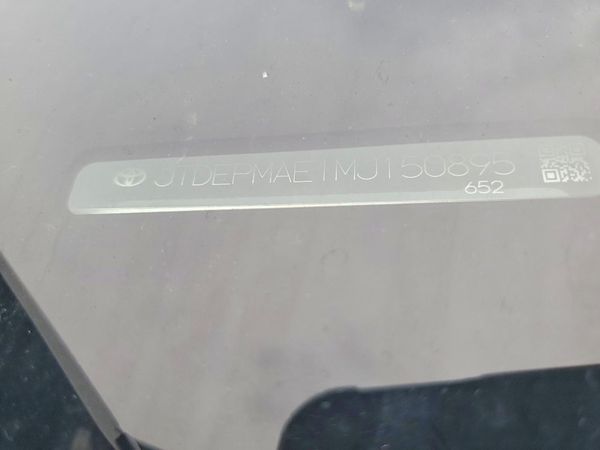 2021 TOYOTA COROLLA