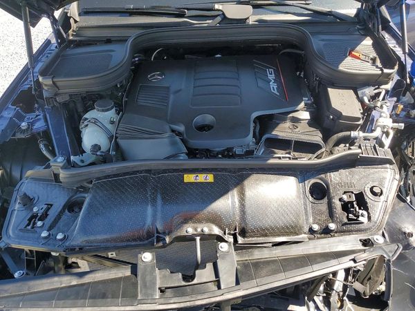2026 MERCEDES-BENZ GLE-CLASS AMG GLE53 — Engine bay