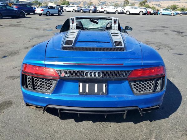2017 AUDI R8