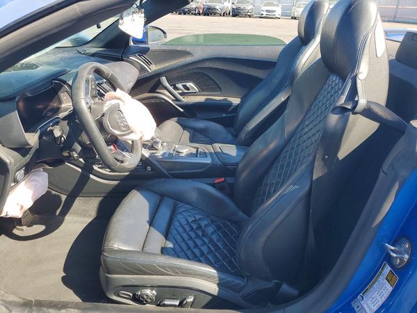 2017 AUDI R8