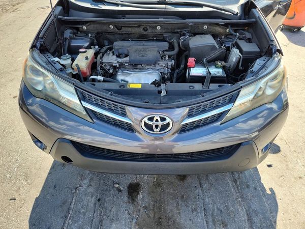 2015 TOYOTA RAV4