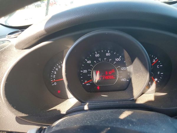 2019 KIA SOUL Base