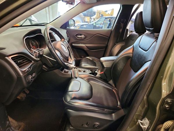 2019 JEEP CHEROKEE LATITUDE PLUS 4X4