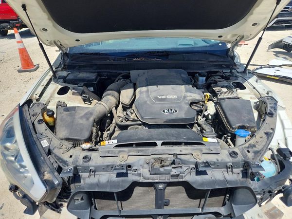 2016 KIA K900