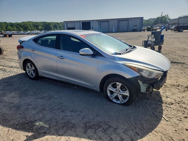 2016 HYUNDAI ELANTRA