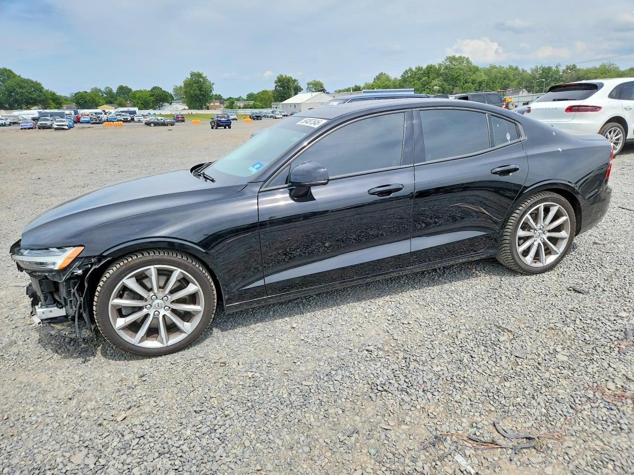 2020 VOLVO S60 Momentum