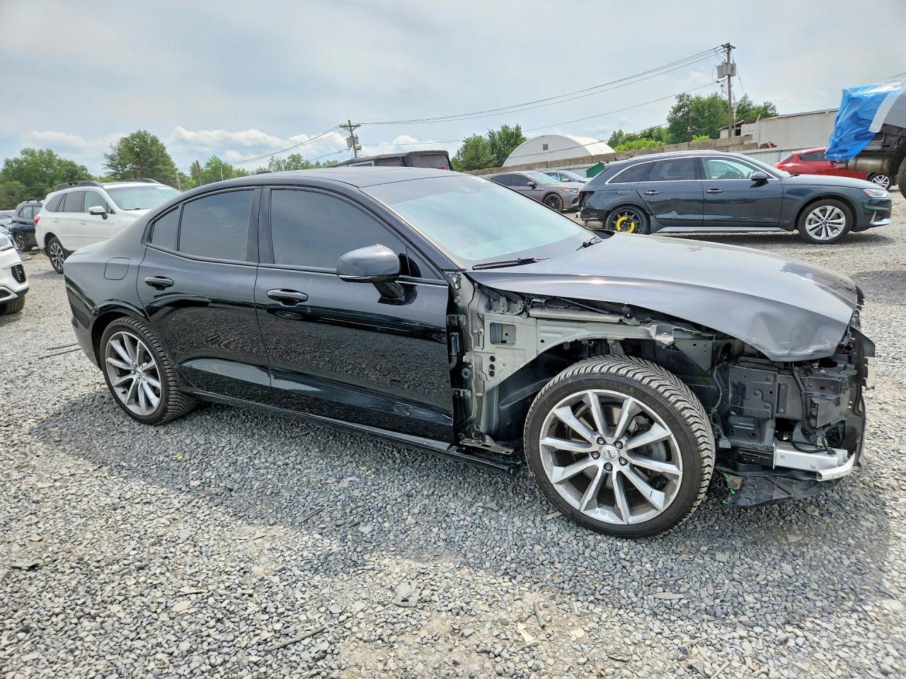 2020 VOLVO S60 Momentum