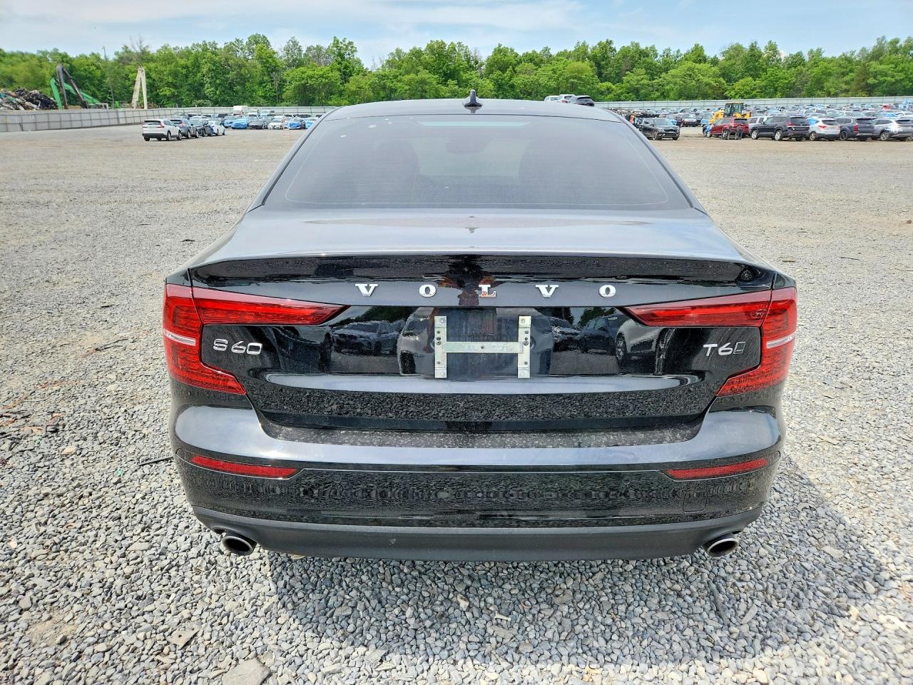 2020 VOLVO S60 Momentum